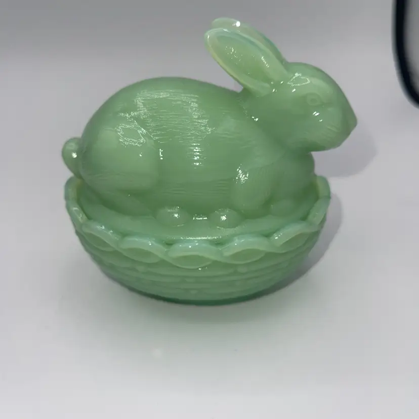 Mosser Covered Bunny Dish Jadeite Green Mosser Glass, USA 4”
