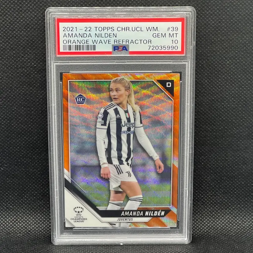 Amanda Nilden 2021/22 Topps Chrome UEFA Women Orange Refractor /25 PSA 10 Soccer Card