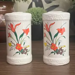 Vtg 1970's Retro Boho Cottagecore Large Floral Grannycore Salt & Pepper Shakers