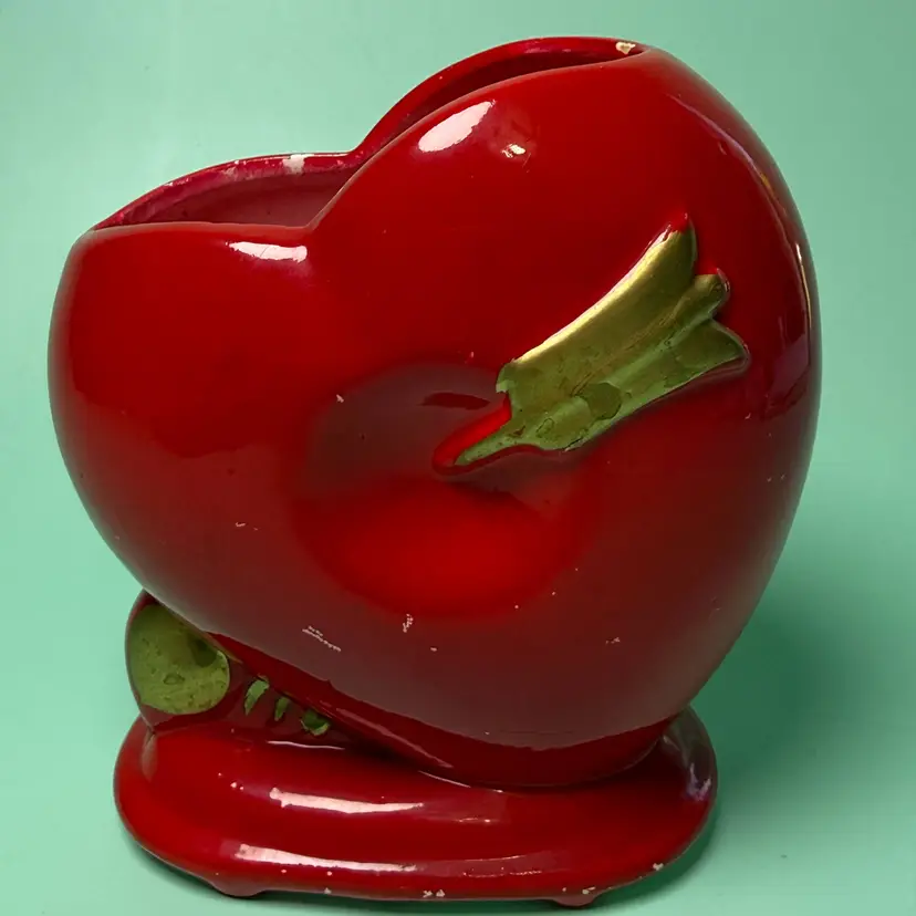 Vintage Rubens Originals Red Heart Gold Arrow Vase Planter Japan 1950-1960 Love