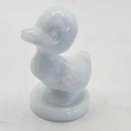 Boyd Debbie the duck Figurine Vintage white bluish milk glass 3"