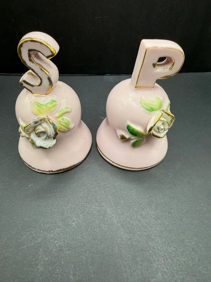 Salt Pepper Shaker Bells MCM Pink Japan3”x2”