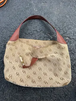 Dooney Burke Women’s Medium Leather Handbag