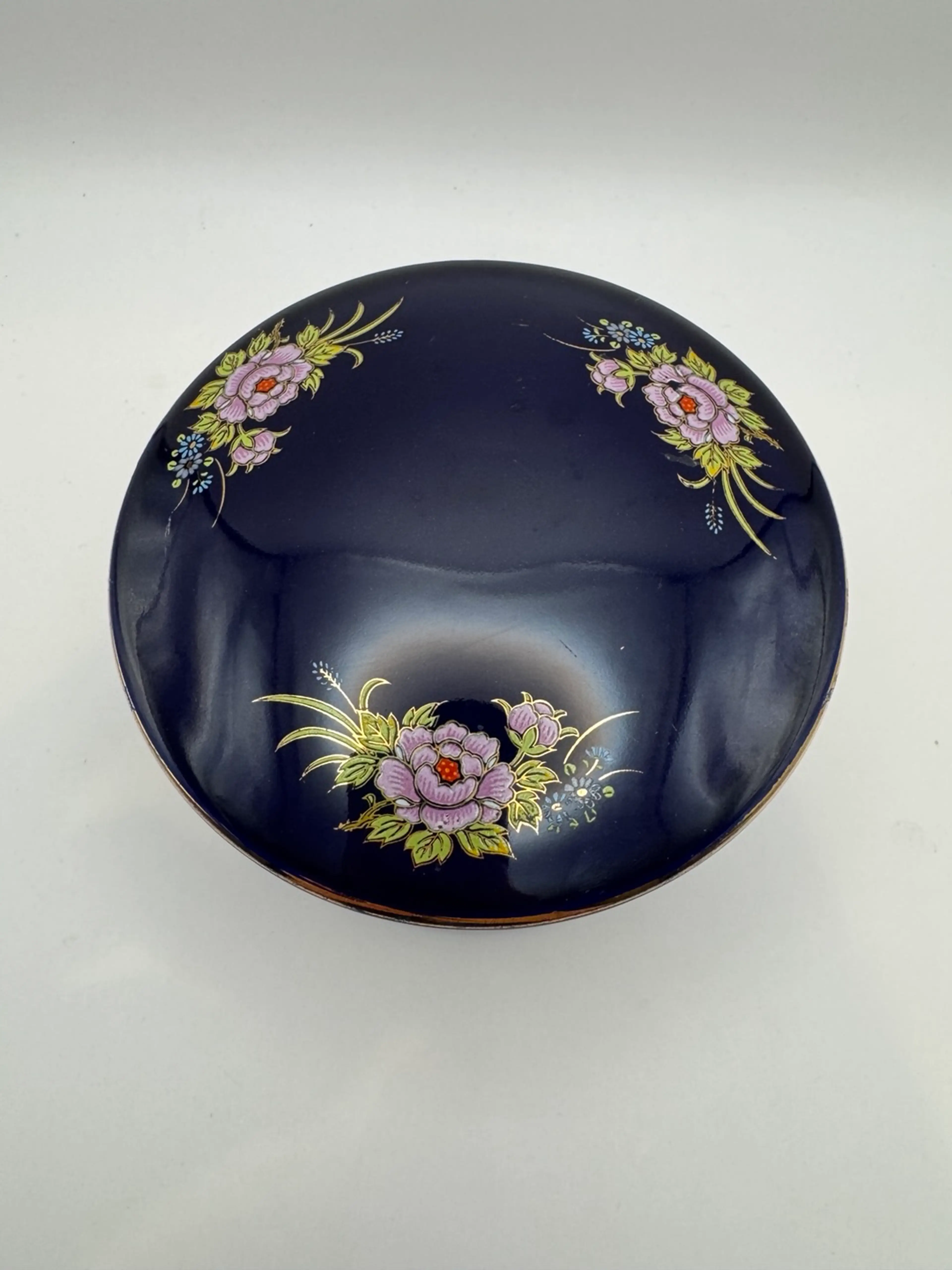 Image 2 of 7