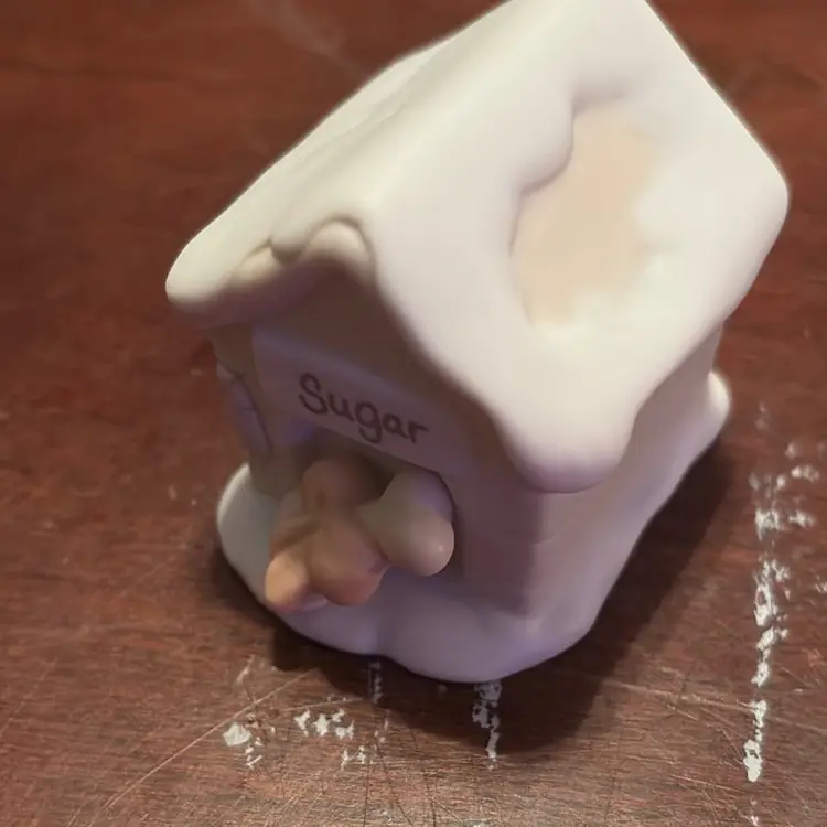 264. Precious Moment, Sugar Dog House