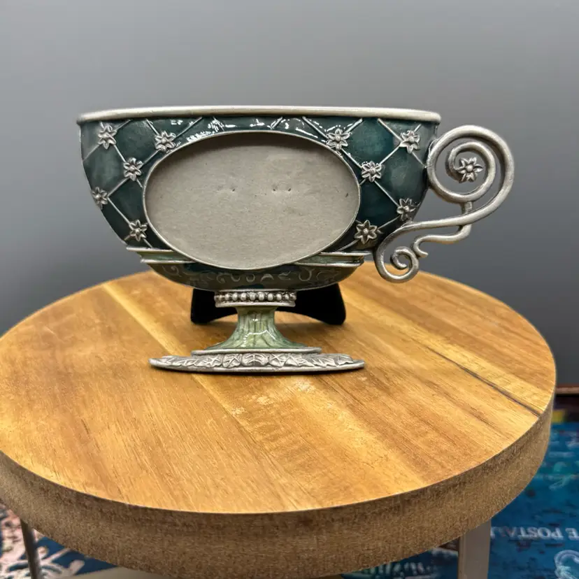 Vintage Art Nouveau Style Miniature Teacup Photo Frame – Silver Plated & Green Enamel 
3 1/8”x5.5”(2-3”picture)