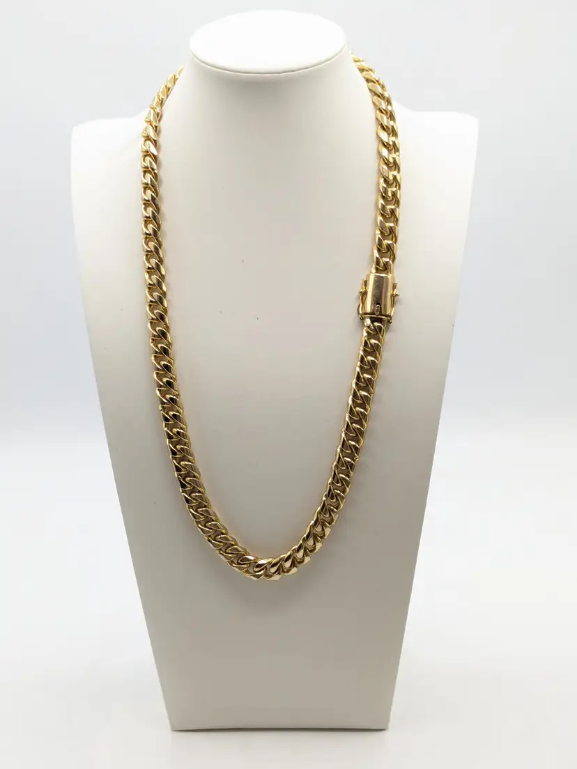Chunky Bold Gold Tone Chain Necklace