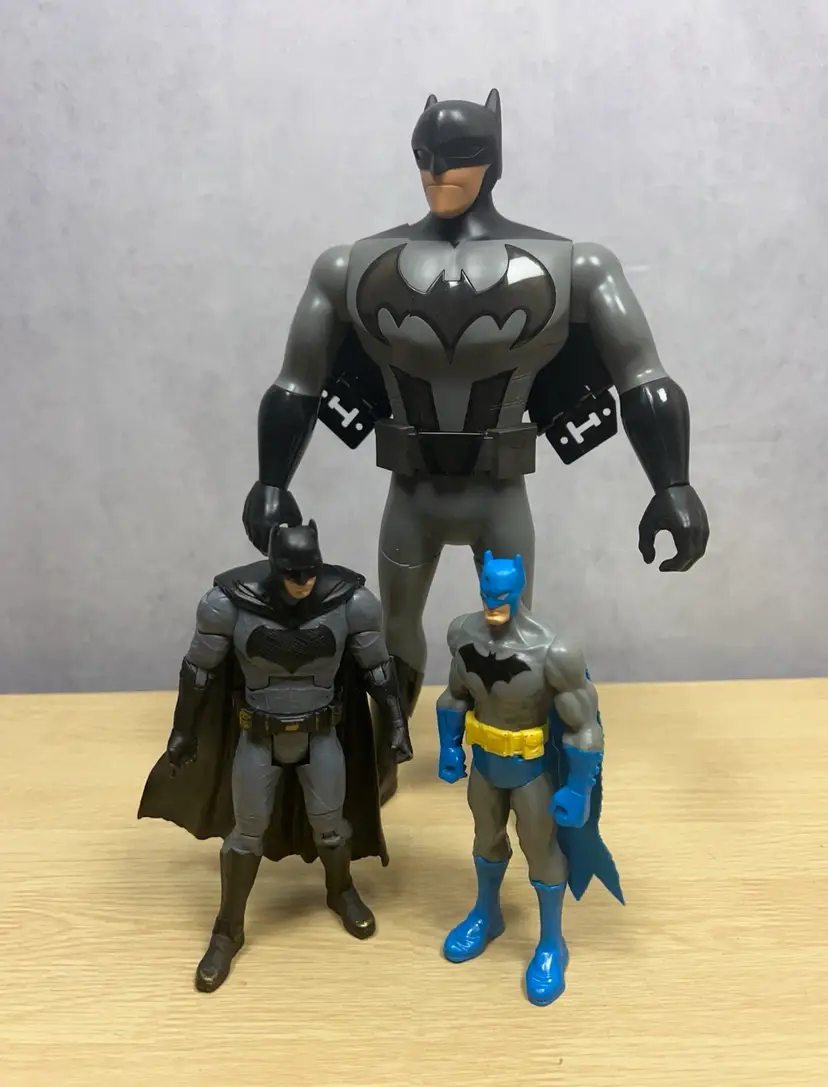 Batman Bundle Of (3) See Pictures For Measurements