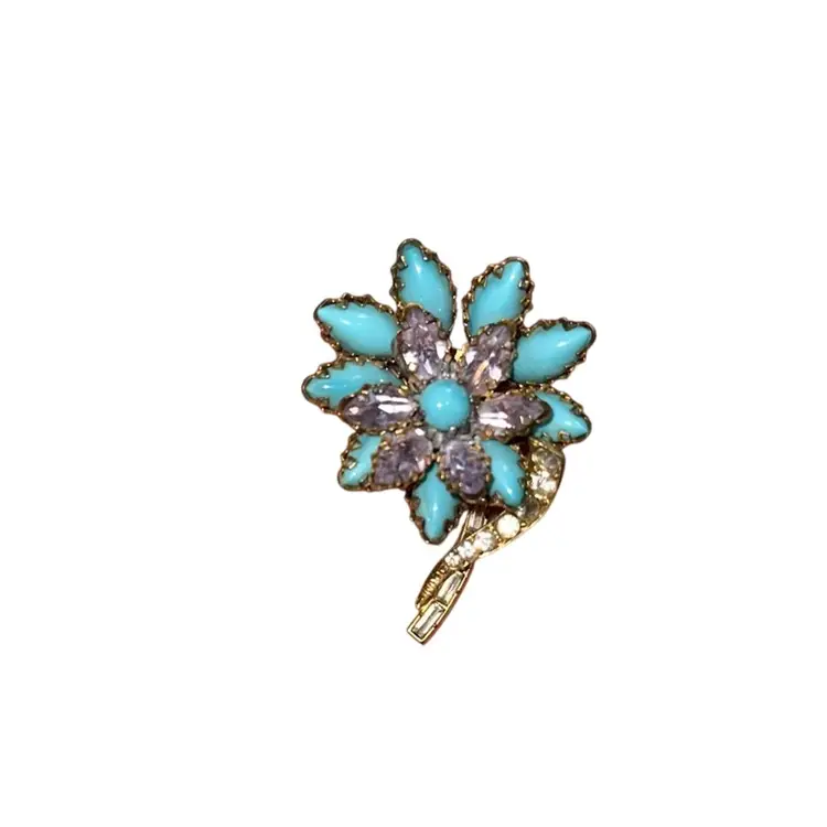 Juliana D&E Signed Gold Tone And Rhinestone Vintage Flower brooch Amethyst-turquoise Tone Stones