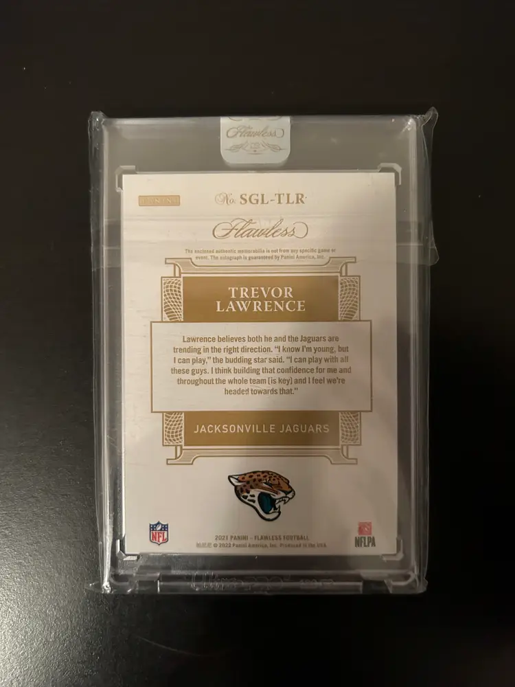 2021 NFL Flawless Trevor Lawrence Rookie Auto /20 - Glove Relic - Jacksonville Jaguars