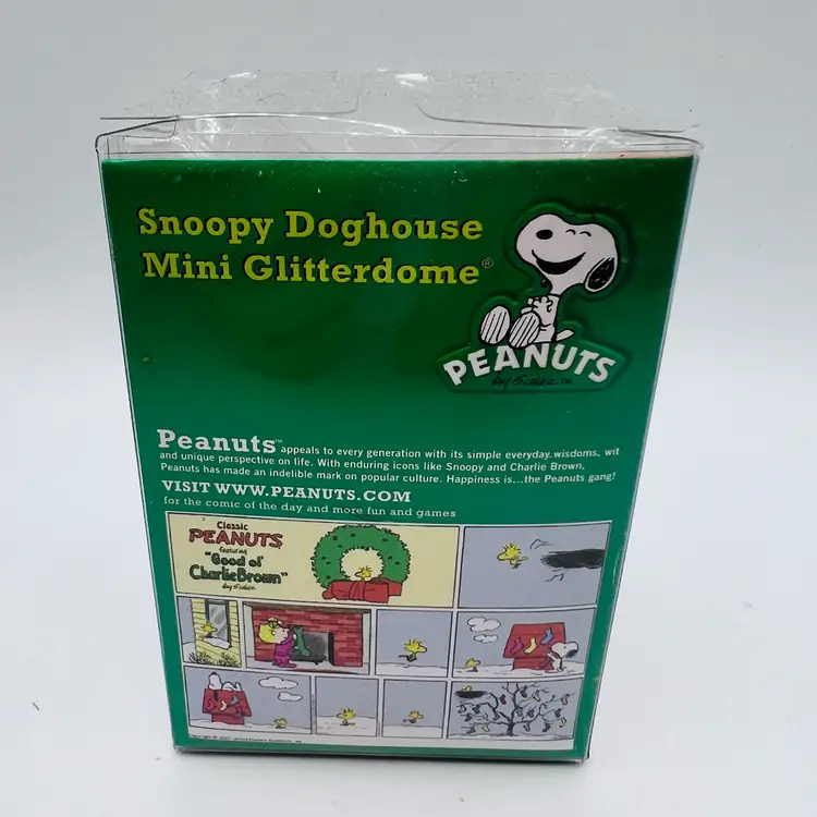 SALE! Snoopy Christmas Doghouse Mini Glitterdome Snow Globe
