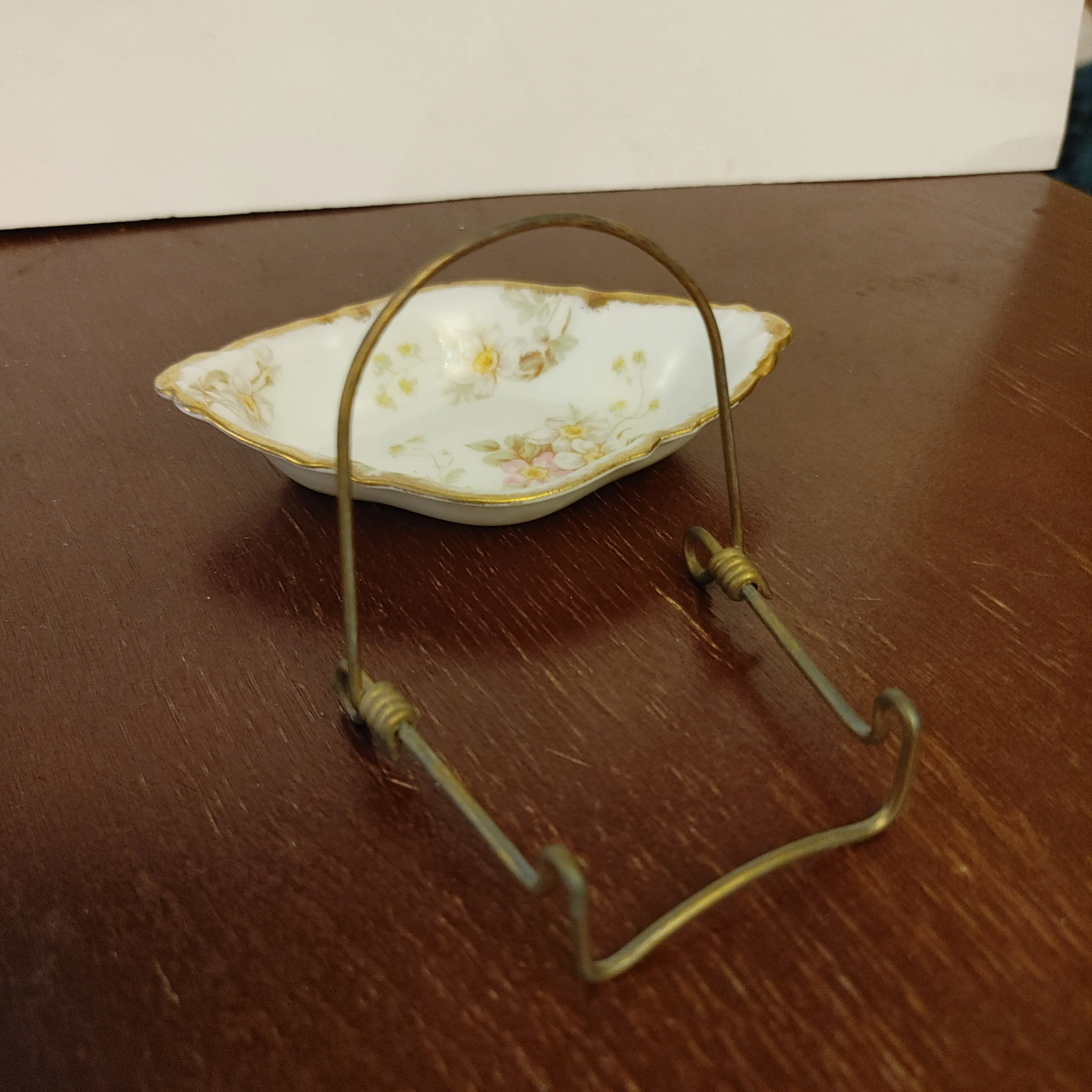 Image 3 of 3