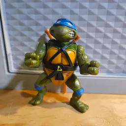 Teenage Mutant Ninja Turtles Leonardo Figure Toy 1988 TMNT With Belt & 2 Swords