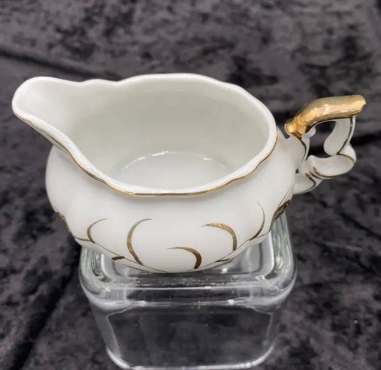 Vtg. Lefton China Mini Creamer, #20120 'Wheat' Pattern, Hand-Painted Gold Trim