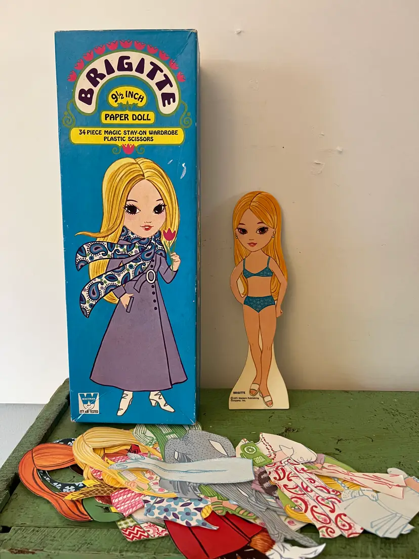 Vintage 1971 Brigitte Paper Doll Set. 9.5" Whitman 34 Piece Set