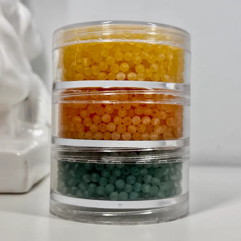 Stacking Bead Tower w/3 Sections of Plastic Round Beads