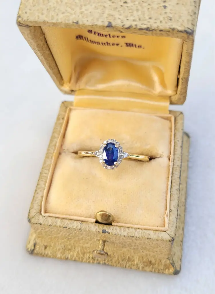 Vtg 14k Gold Natural Sapphire Diamond Princess Di Style Halo Ring Sz 7.5 - 2.1g