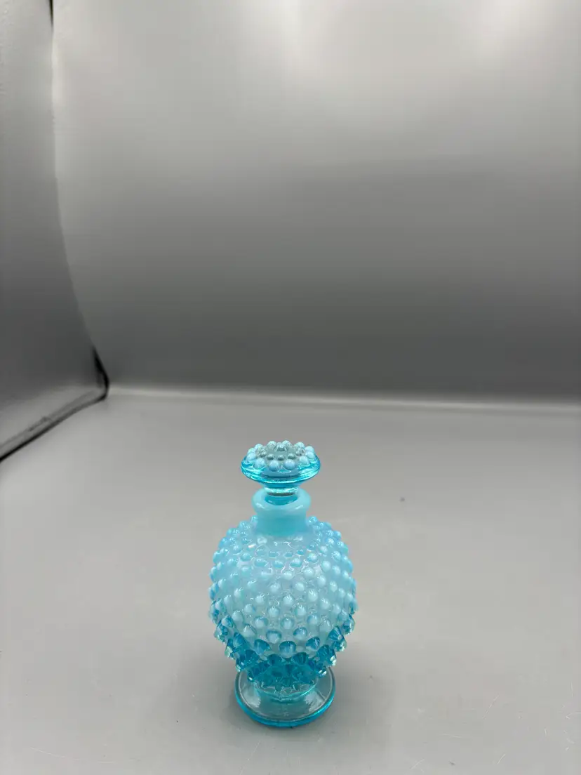 Vintage Fenton  blue Opalescent glass perfume bottle w/ stopper