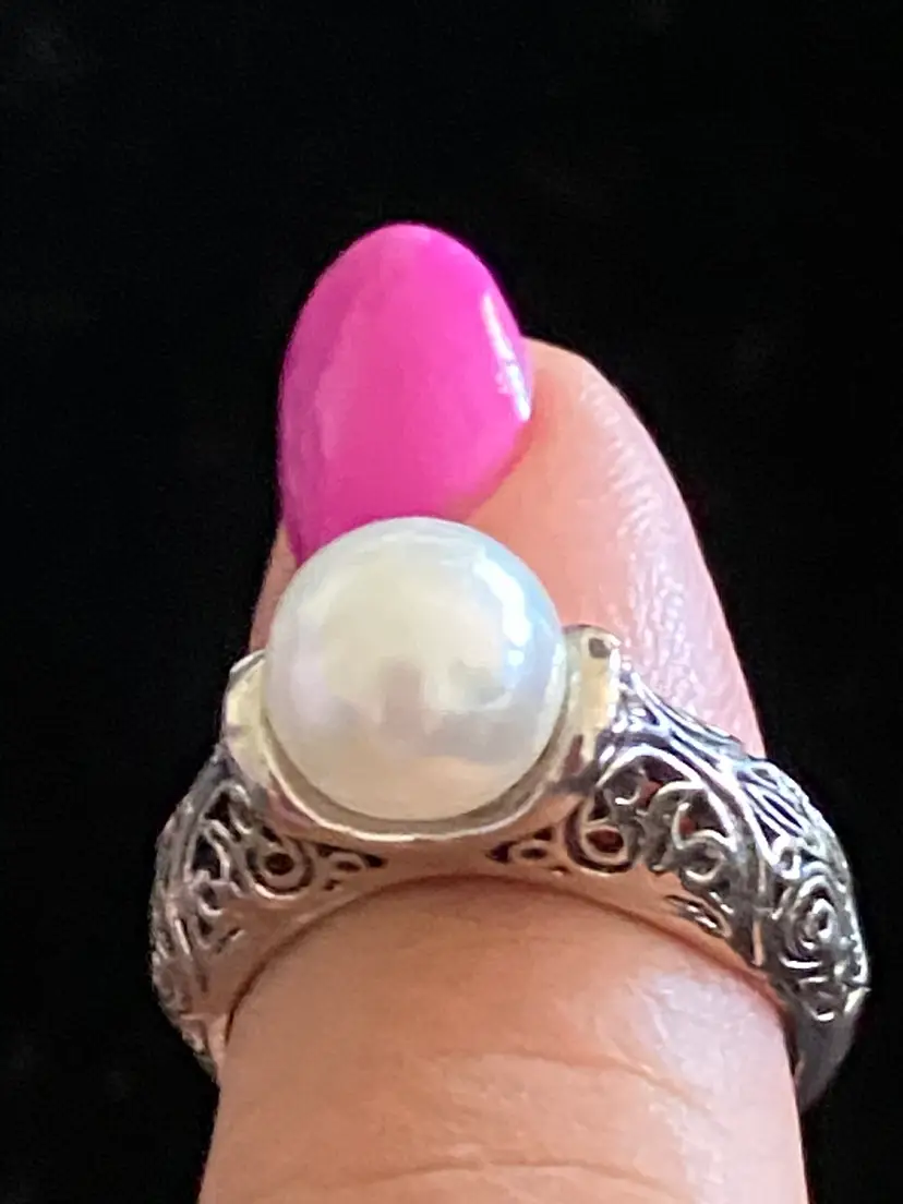 Matal Ring With White Stone (Metal & Stone Type Unverified)