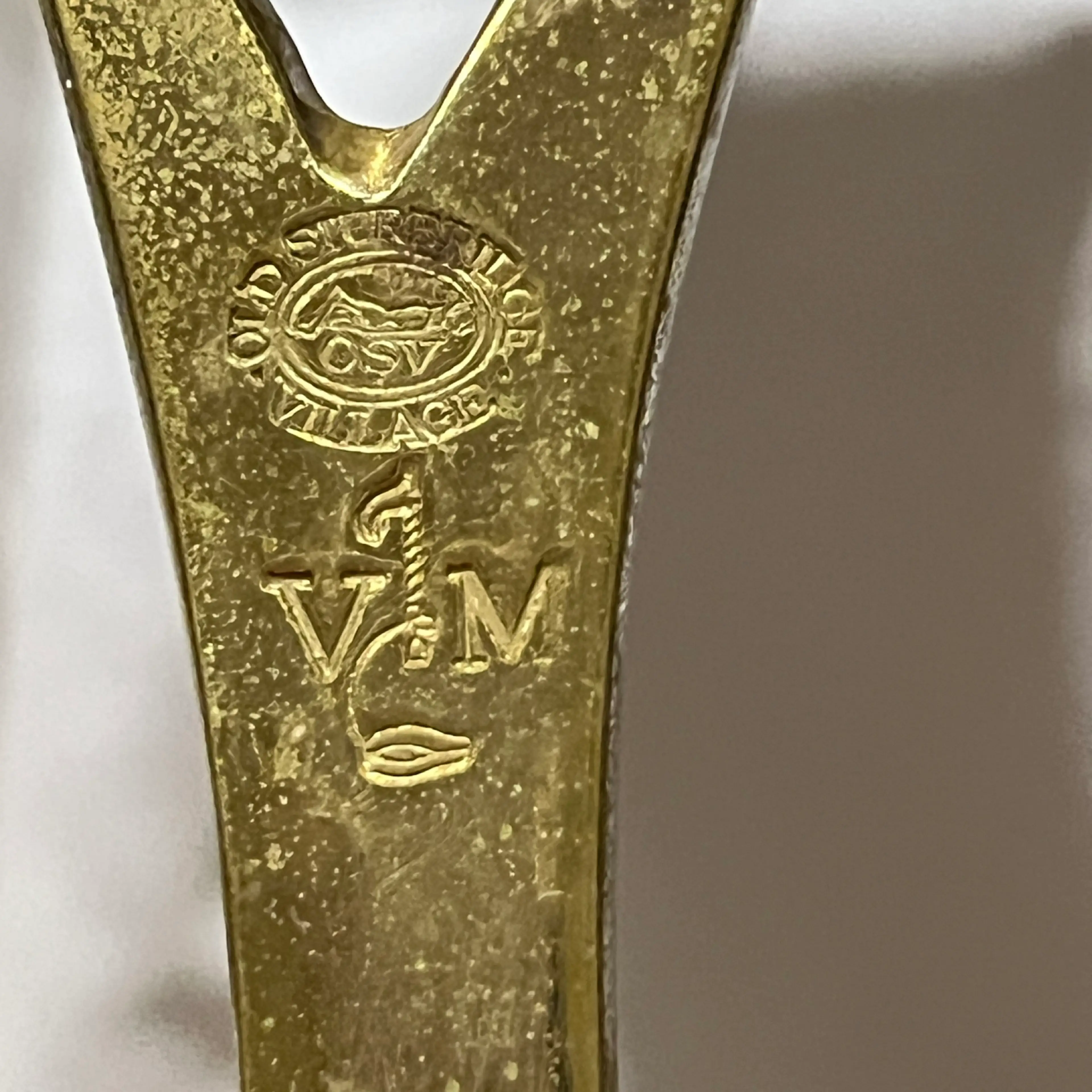 Image 4 of 4