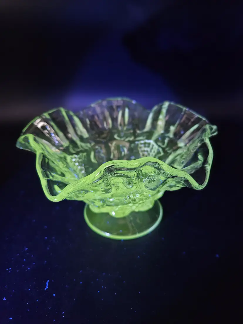 #A25 Westmoreland Clear Paneled Grape Low Footed Bowl