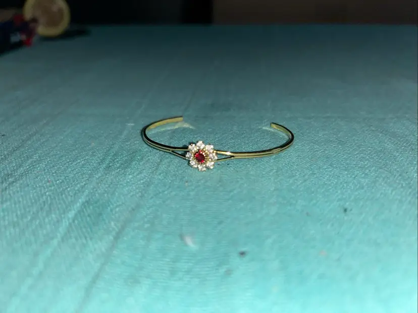 Bracelet Petite Rhinestone flower with Ruby Bar Antique Gold Tone Vintage Style