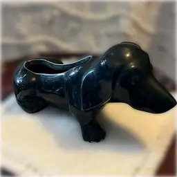 Vintage Dachshund Weiner
Planter 8”x 3.5” Black