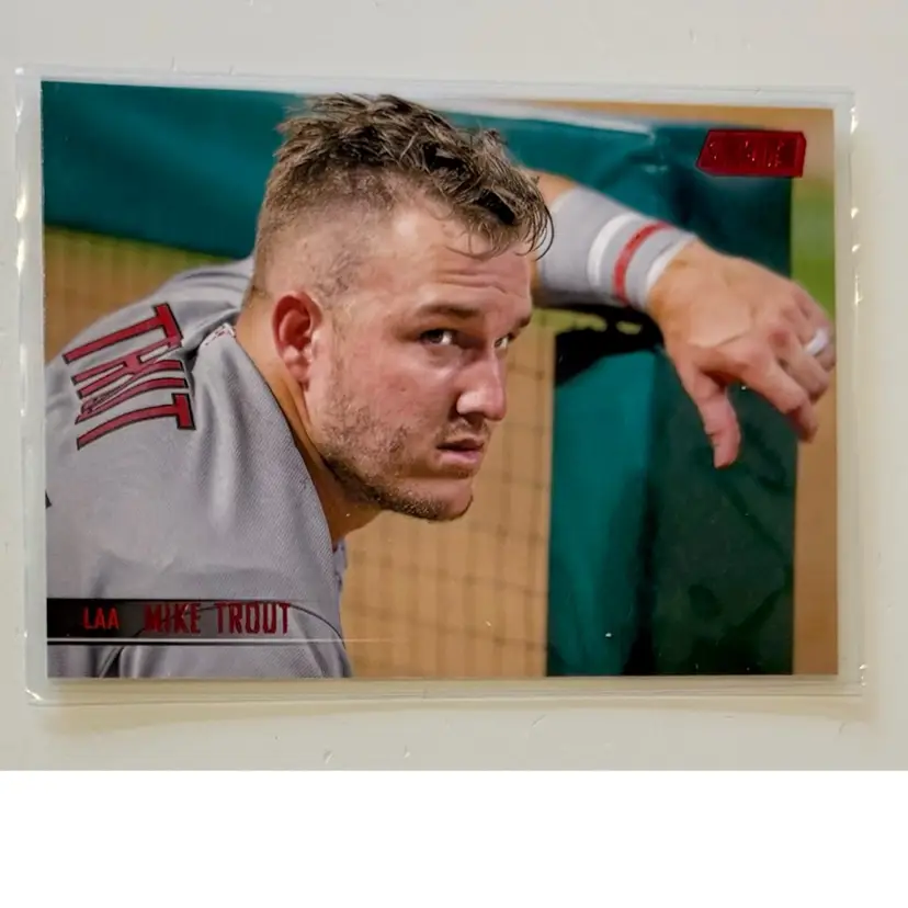 Mike Trout Red Foil Los Angeles Angels