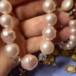 22 inch pink faux, pearl vintage necklace