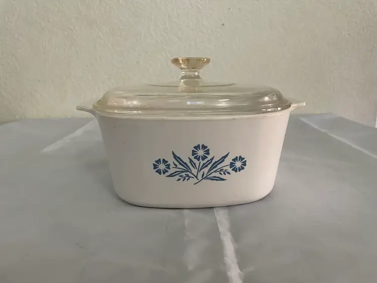 Vintage Corning Ware BLUE CORNFLOWER, A-1 1/2-B 1.5 quart casserole with Lid