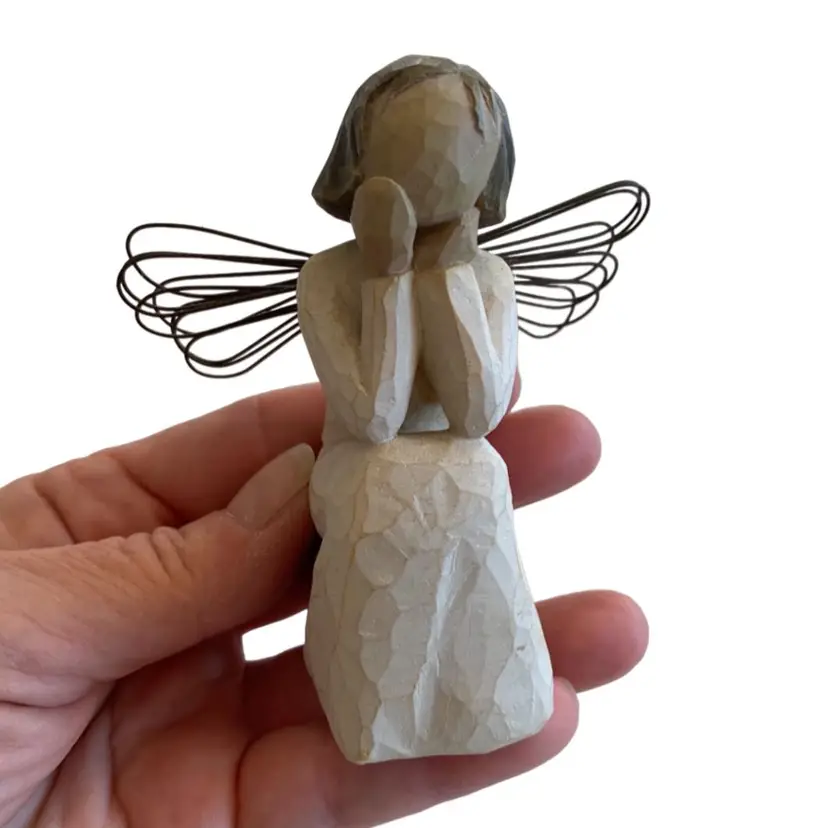 VTG Willow Tree 2001 Angel Of Caring Figurine. Demdaco