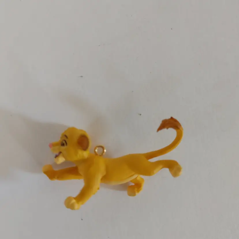 Simba mini ornament.