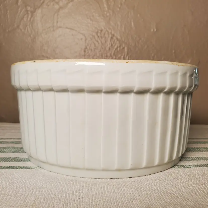 Vintage Limoges French White Round 7 1/2 " Souffle Dish