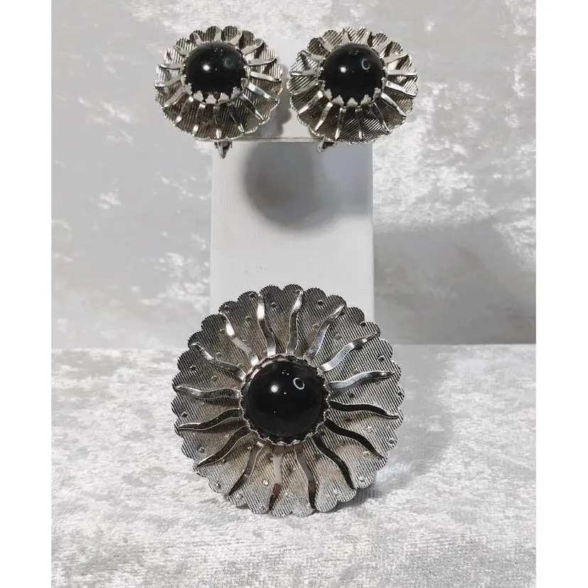 Vintage 1962 Sarah Coventry "Black Beauty" Brooch and Clip on Earrings Set - Signed.