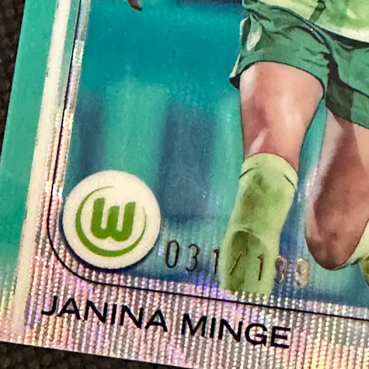 Janina Minge RC 031/199 Aqua Wave #94 - 2024/25 Topps Chrome Gold UEFA Wolfsburg