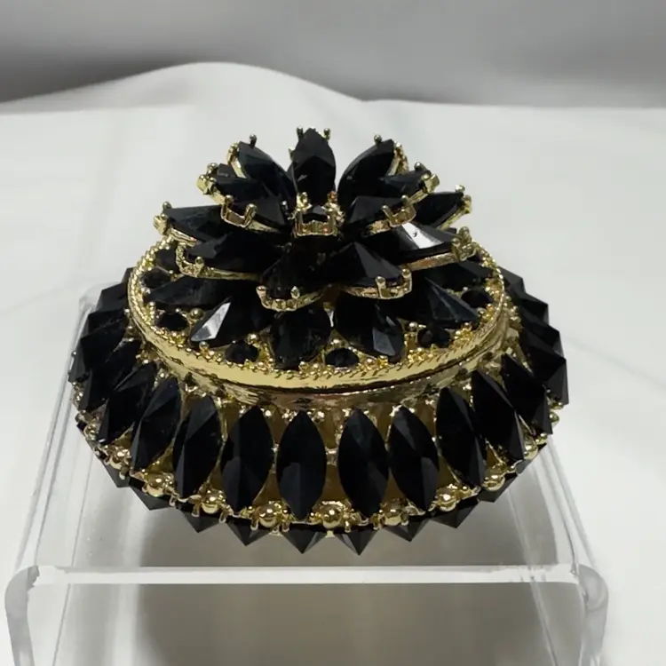 #1579 Black Rhinestone Trinket Box, Magnetic Lock Lid