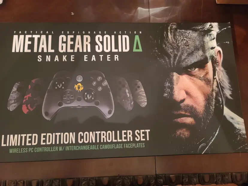 Metal Gear Solid: Snake Eater Limited Edition Controller Set