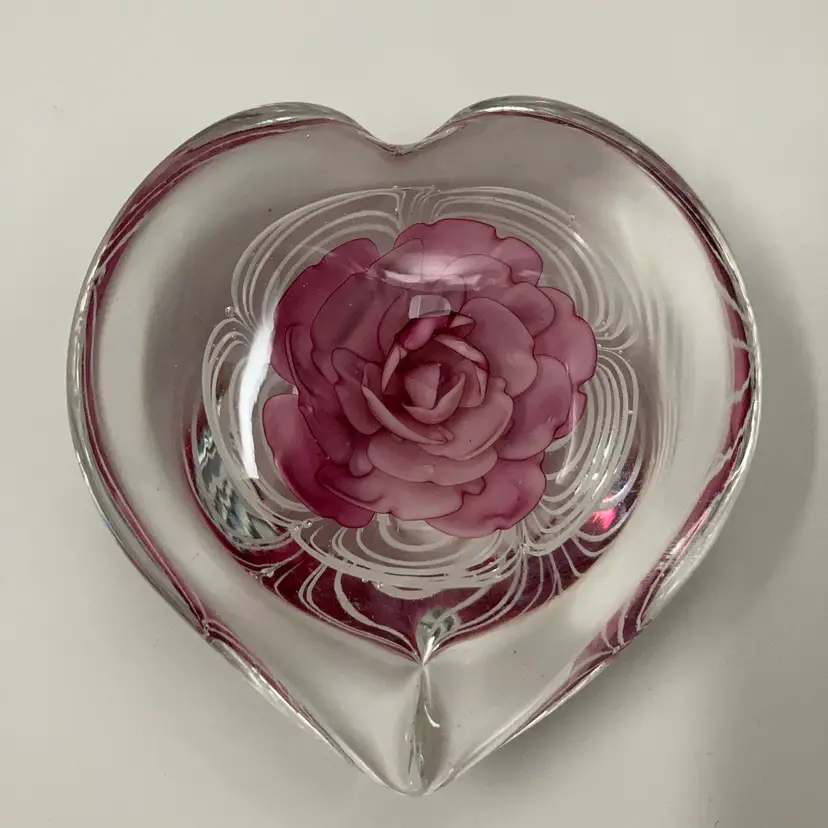 Pink Flower In A Heart Shaped Glass Paperweight! 3 1/2” X 1 1/2” Tall!