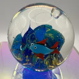Fish Paperweight 2.5” (has bruises)