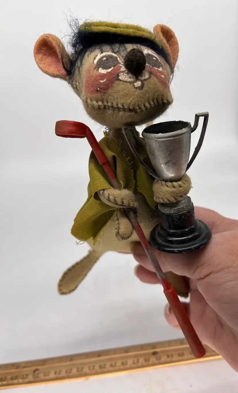 Vintage Annalee Golf Champion Mouse 7” as is