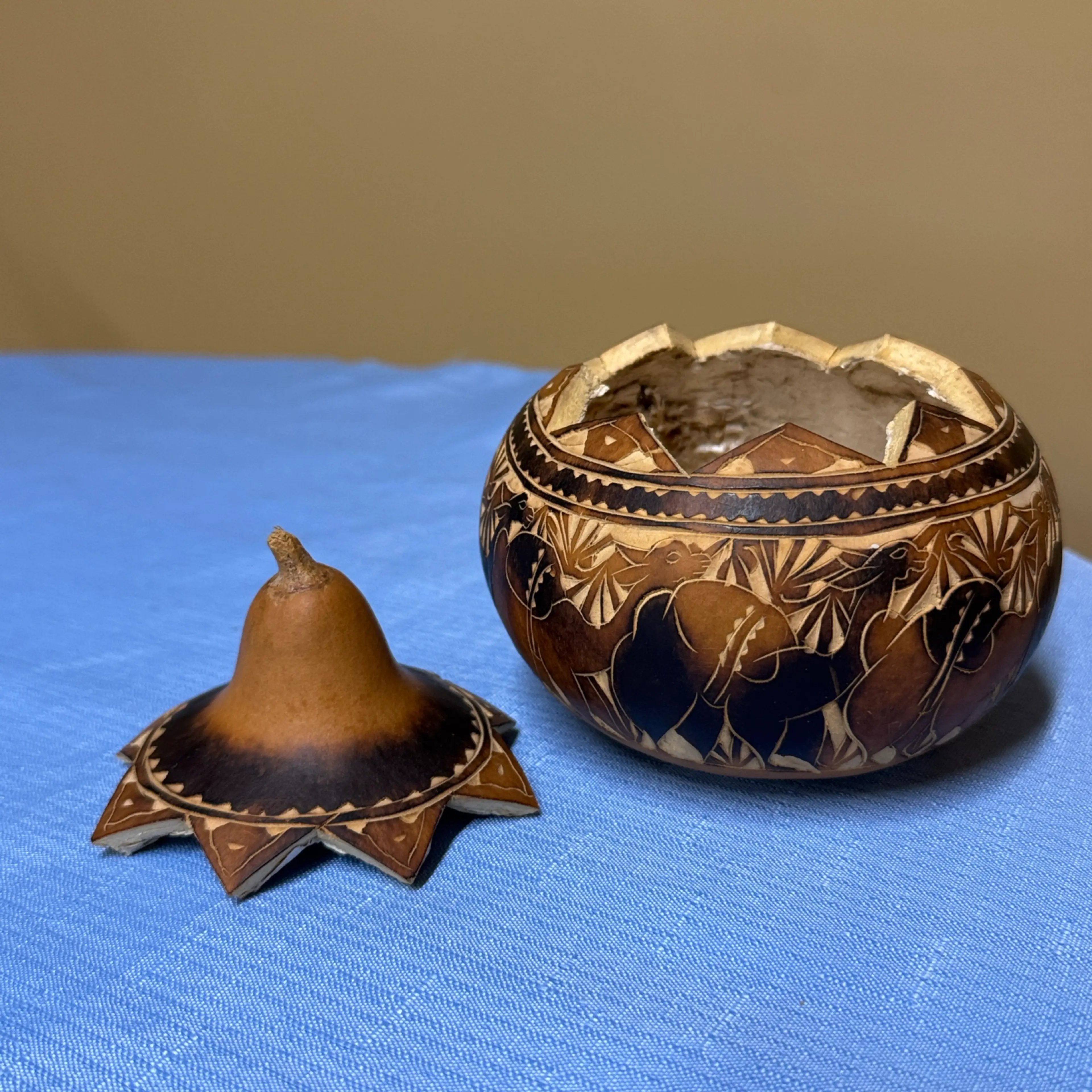 Image 2 of 7
