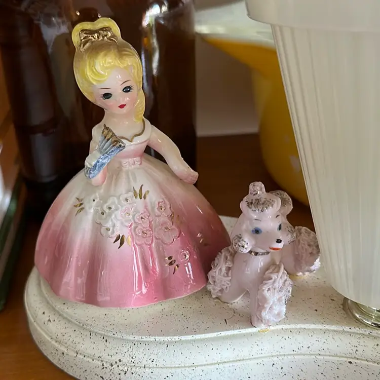 Kitschy Poodle Lamp