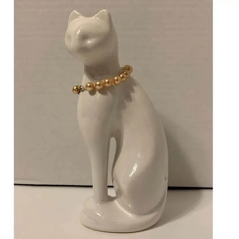 Vintage Ceramic Taiwan MCM-Style White Cat Figurine 