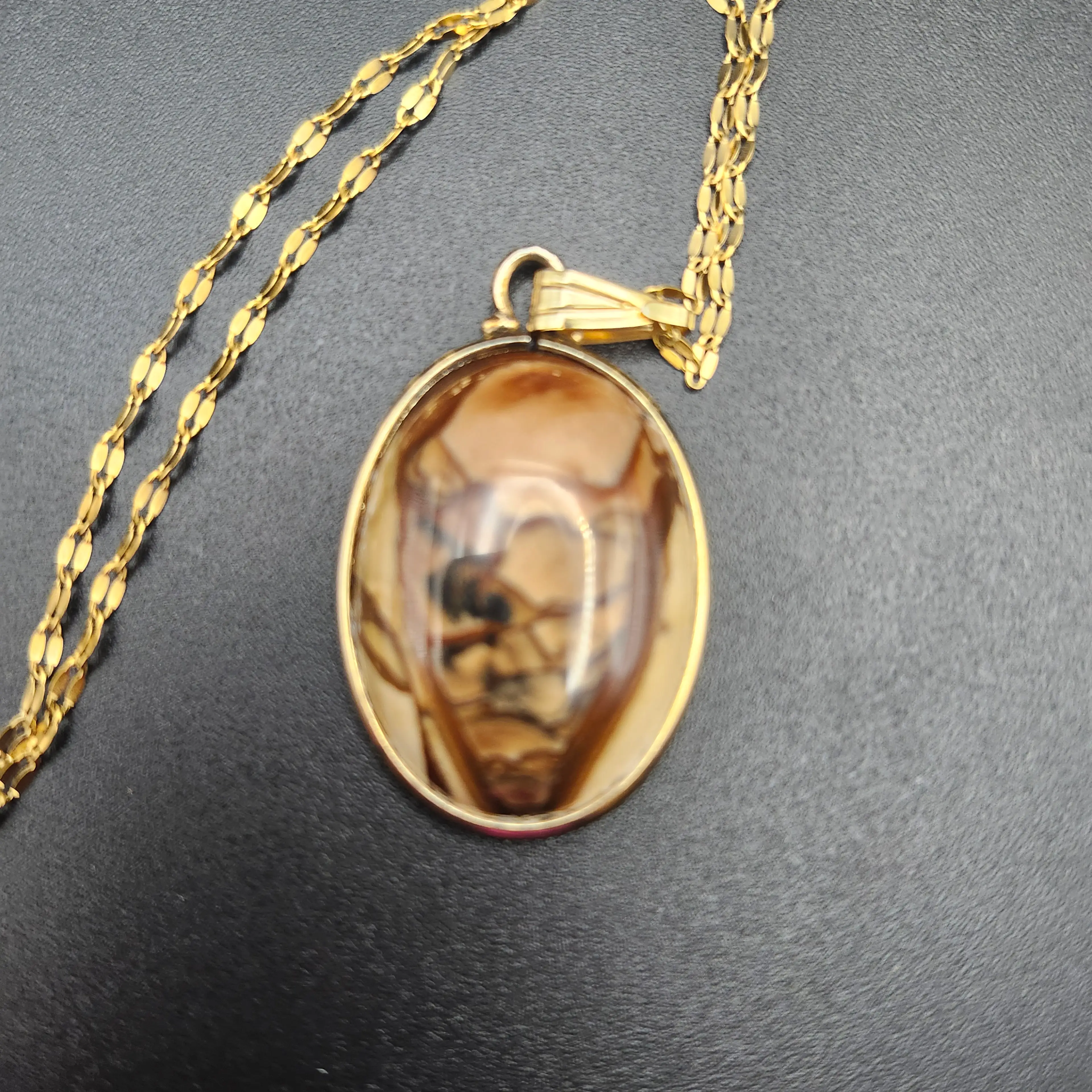 Image 2 of 6
