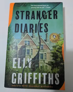 Stranger Diaries - Elly Griffiths (Hardcover)