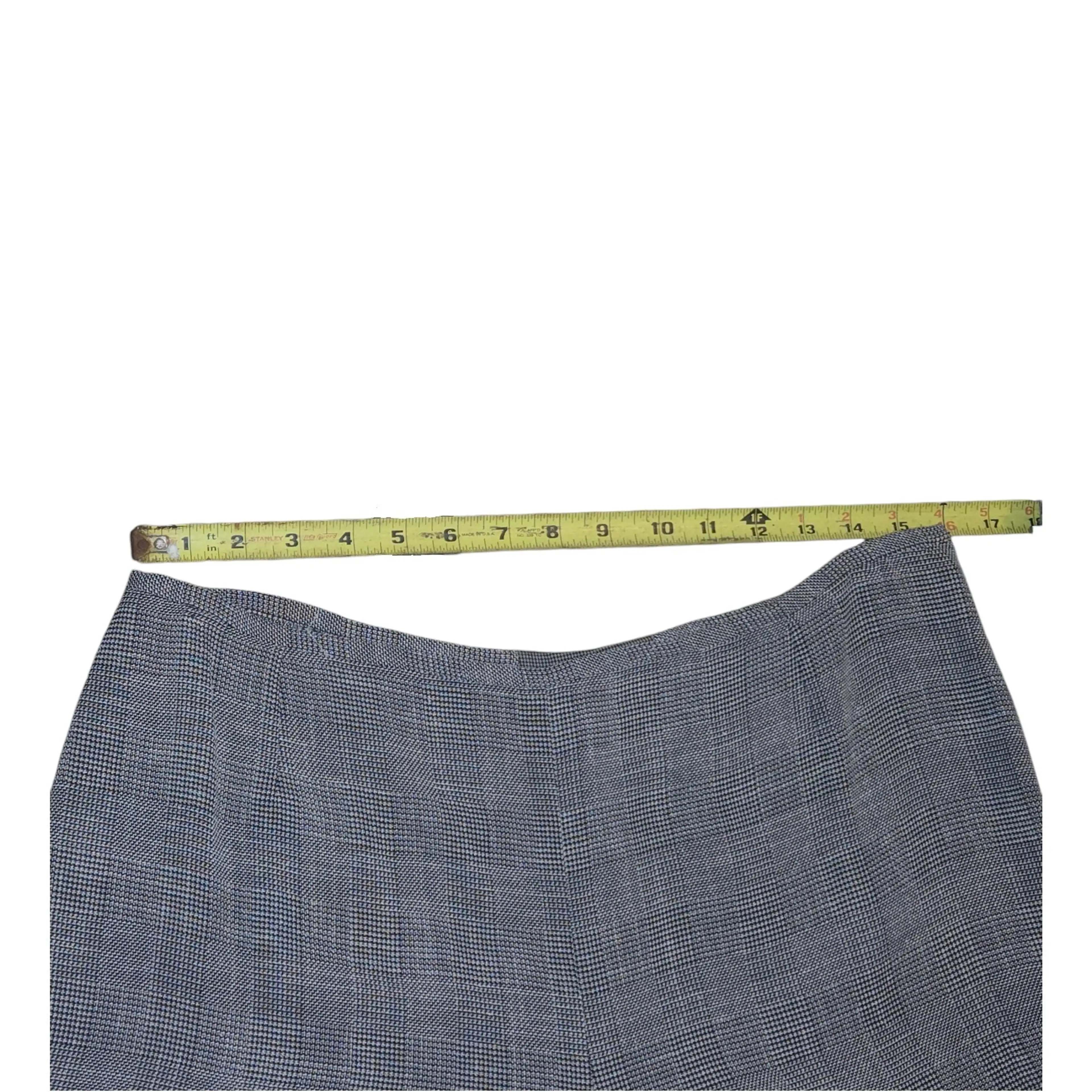 Image 4 of 24