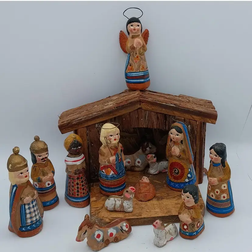 Nativity, Mexican Clay Pottery Hand Painted 15 Pc w/Manger Folk Art Vintage