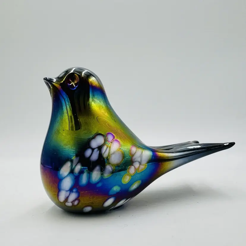 Vtg Pele’s Glass Hawaii Bird Iridescent Carnival Paperweight Figurine