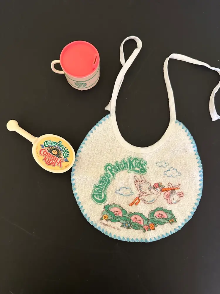 Vintage Cabbage Patch Kids Bib Sip Cup Brush Lot Of 3 Accessories CPK Toy