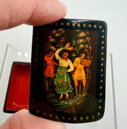Vintage Russian Lacquer Micro Miniature Box With Lid